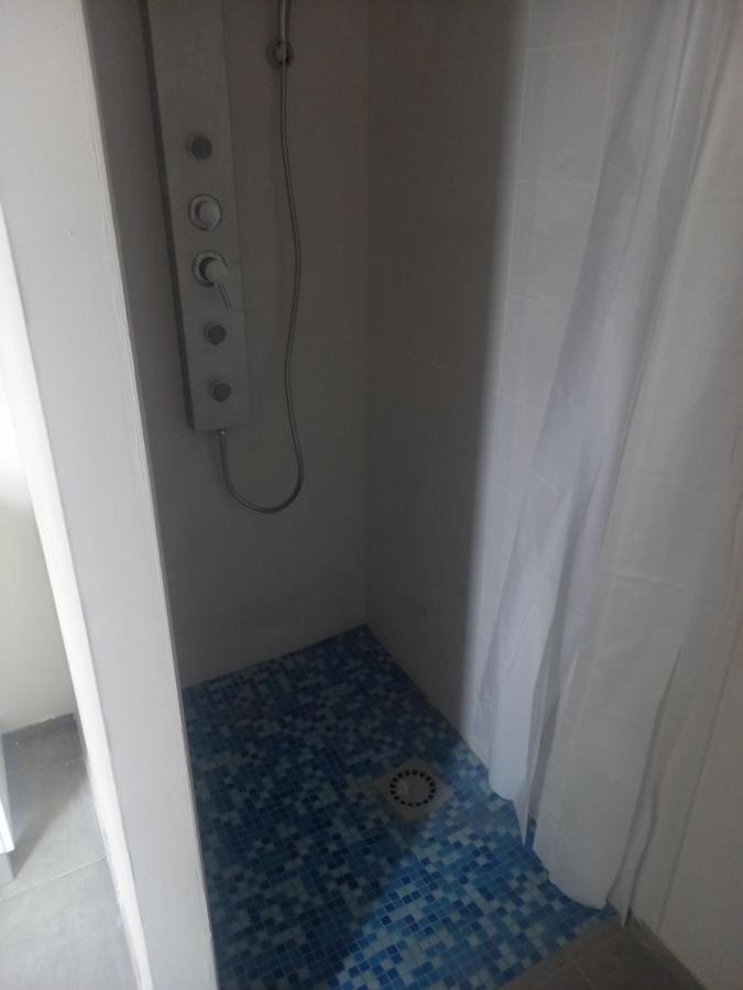 Logement Entier Spacieux Et Confortable A 1 H De Paris Courtenay  Bagian luar foto